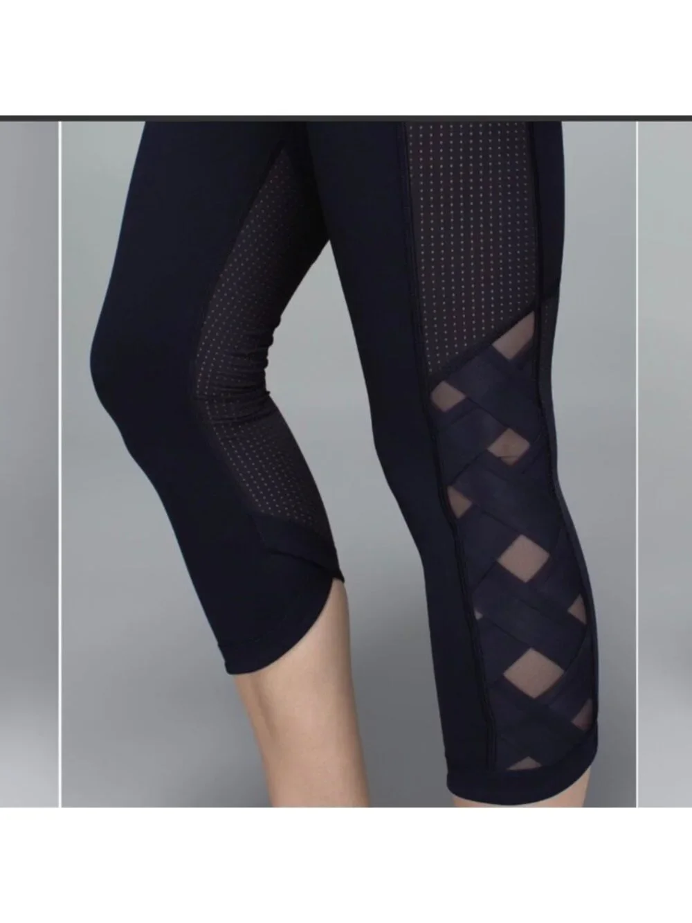 Lululemon Var-City Crop criss cross Naval Blue / Iridescent Multi